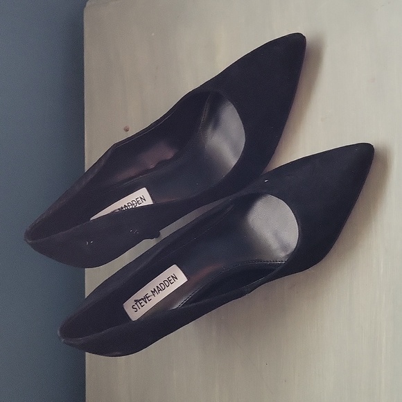 Steve Madden velvet pumps - Picture 1 of 3